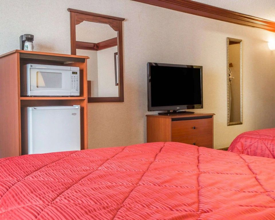 Quality Inn & Conference Center Brattleboro North