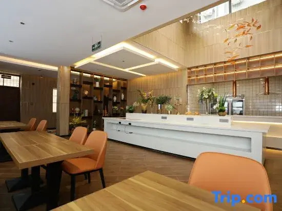 Yunting Hotel (Bayannur Linhe District Victoria Mall)