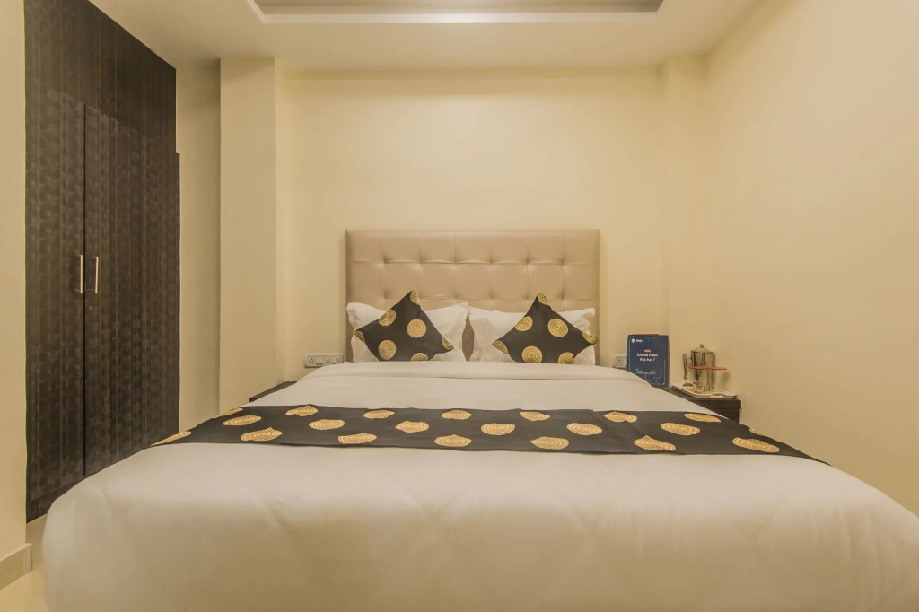 Super Hotel O Palace Inn Near Don Bosco  Metro Station