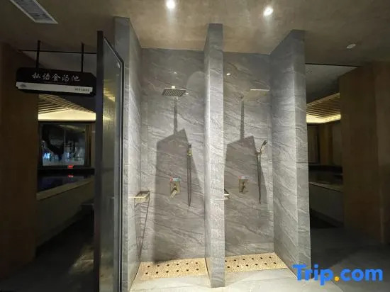 Yishuiwan Hot Spring Hotel (Lujiang Tangchi Hot Spring Resort)