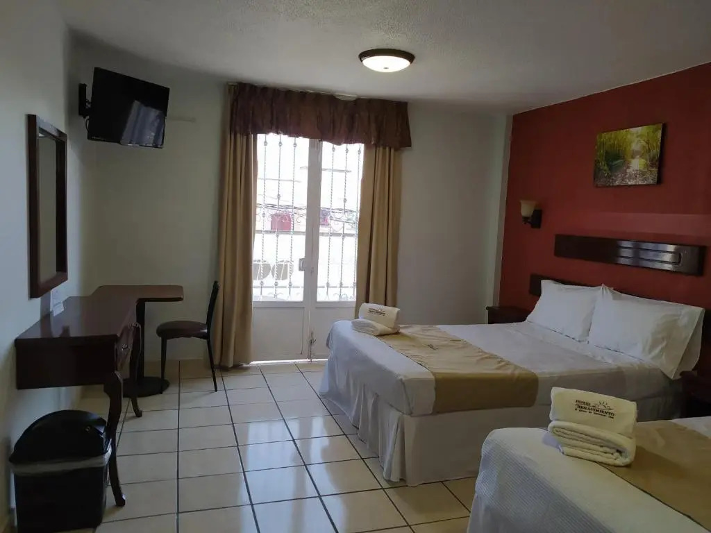 Hotel RENACIMIENTO