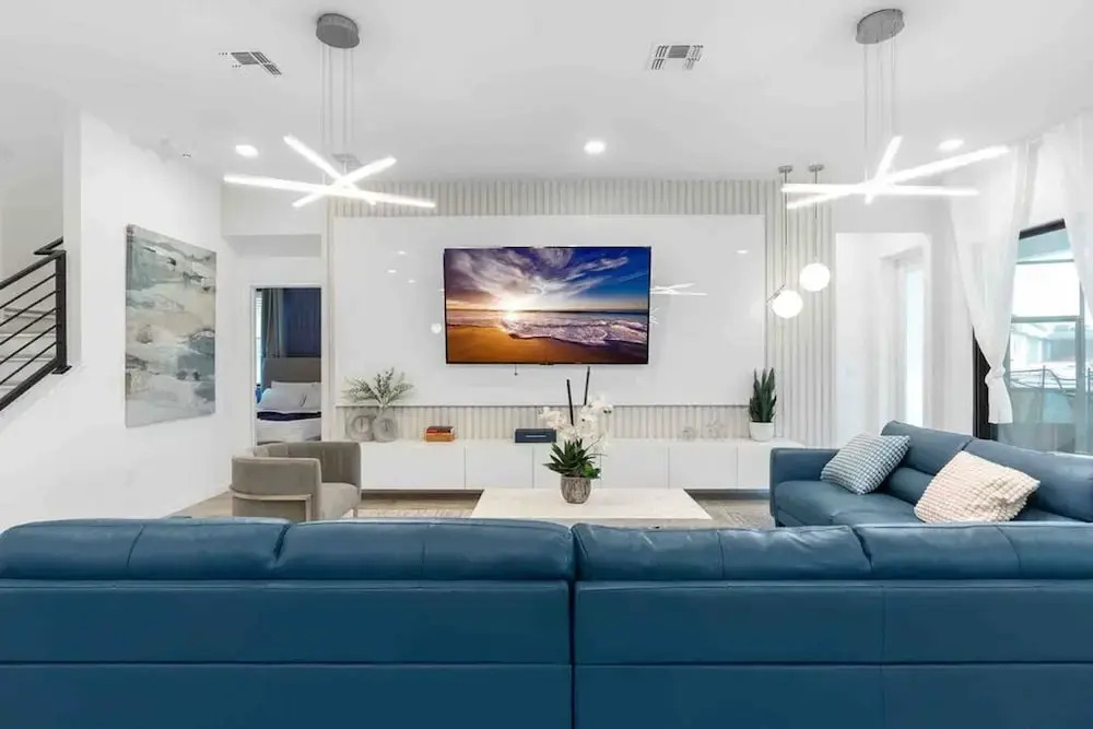 Super Ritzy 9BR 9BA Loft Private Pool