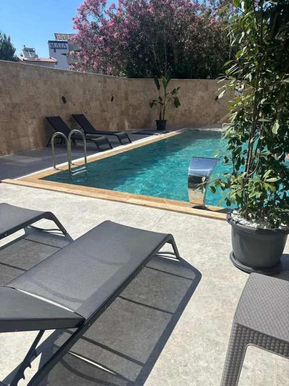 Zeus Otel