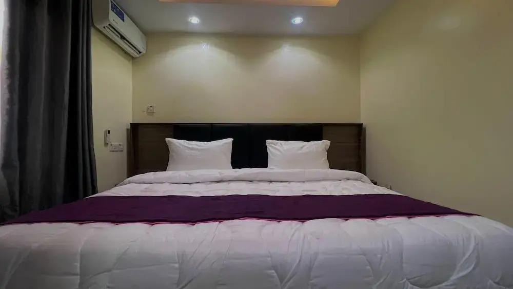 Debayview Hotel
