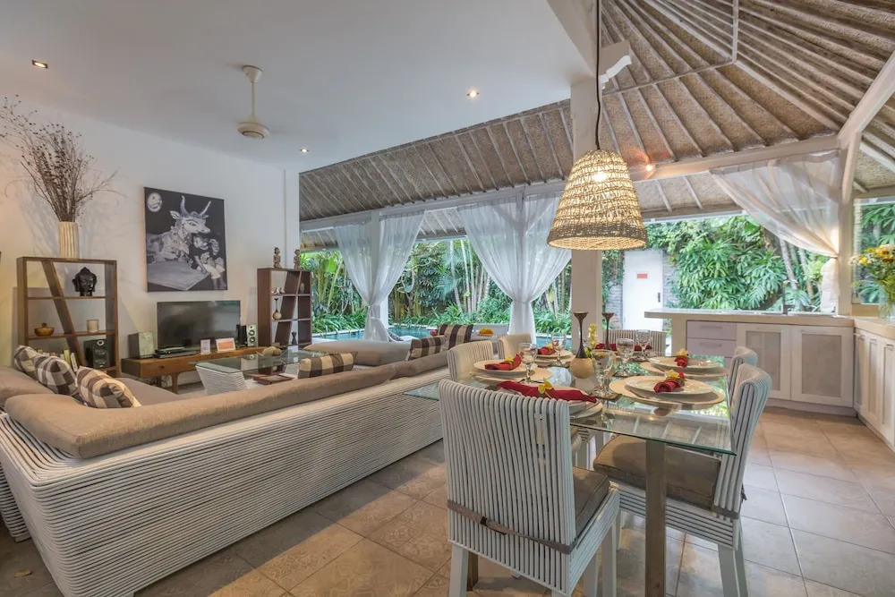 Esha Villa Drupadi Seminyak