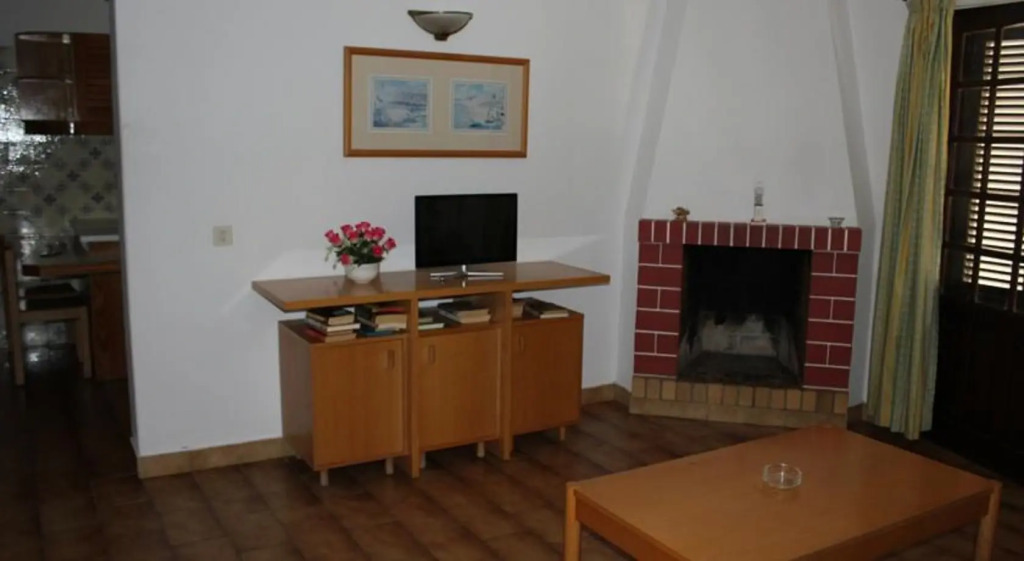 Cheerfulway Oura Village Garden Apartamentos