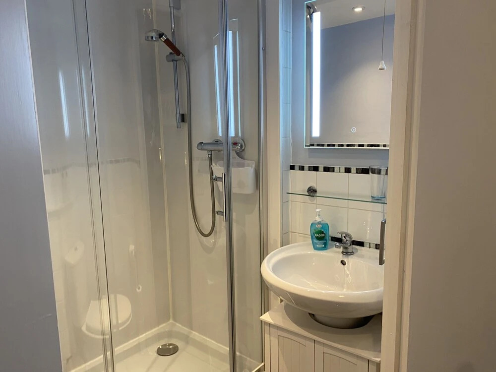 Lynwood House