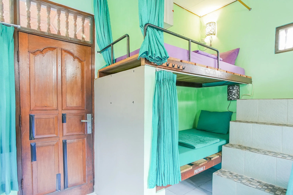 Padi-Padi Hostel & Bar
