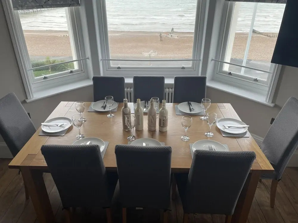 Marina Vista - Luxury Seafront Apartments