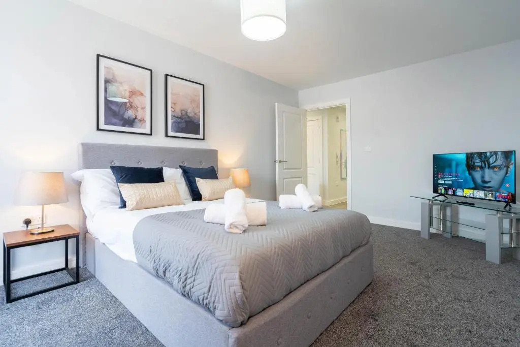 MAEVELA Apartments - Super Comfy Luxury 1 Bed Apartment - City Centre, Digbeth - ROOFTOP TERRACE - Smart TV's