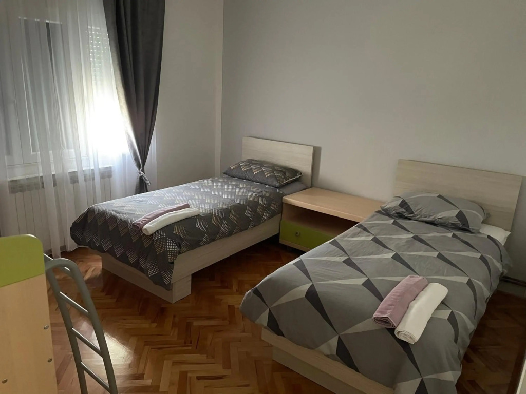 Apartment GREY