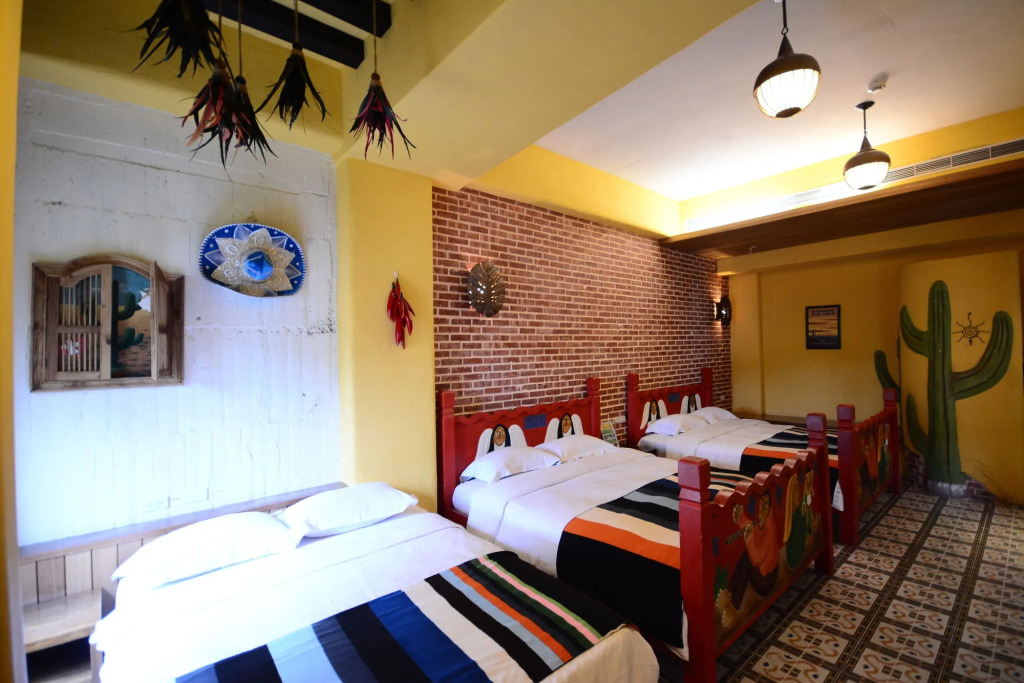 Fairyland & Farm Guest House