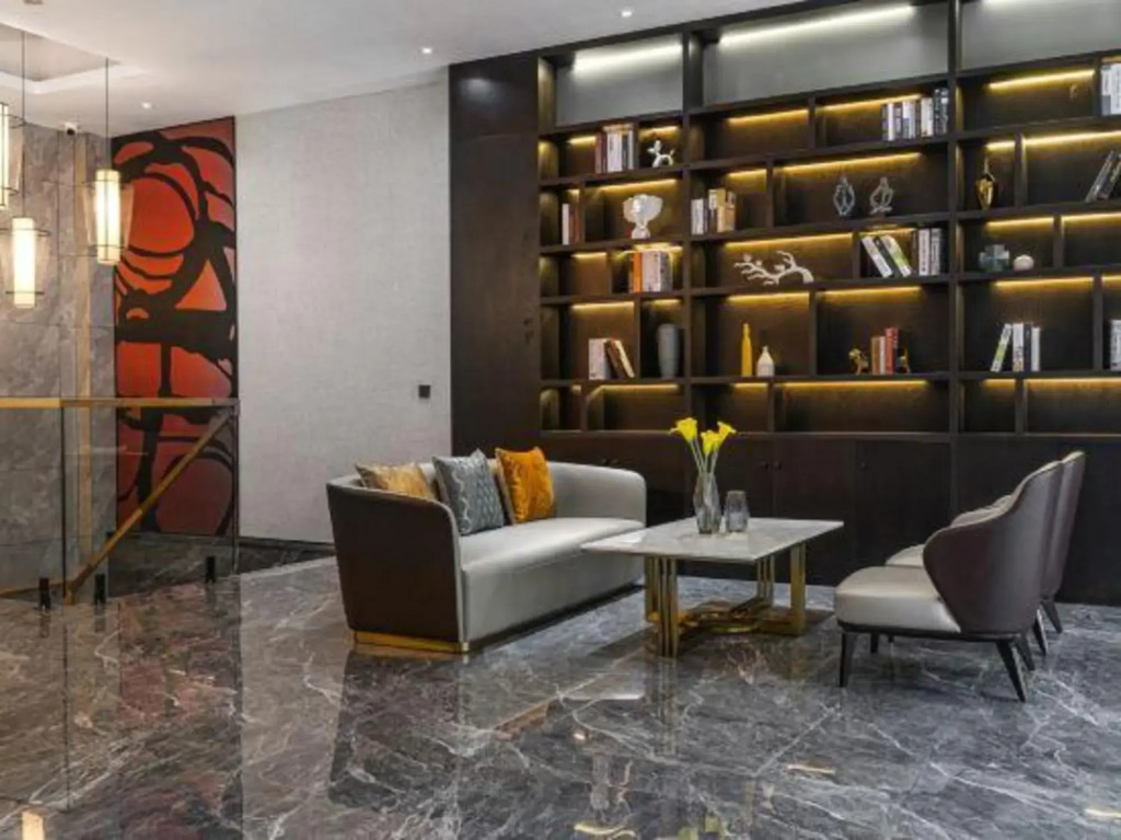 Ziding Longsheng Hotel (Zhengzhou Zijingshan Subway Station Branch)