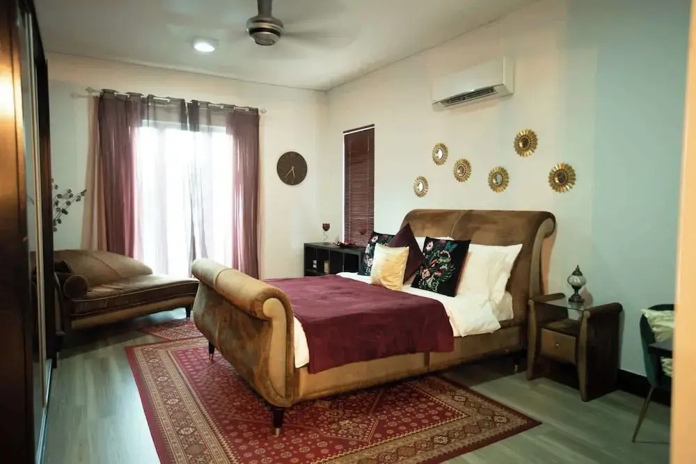 Spacious Luxury 6BR Home in Kemensah, KL