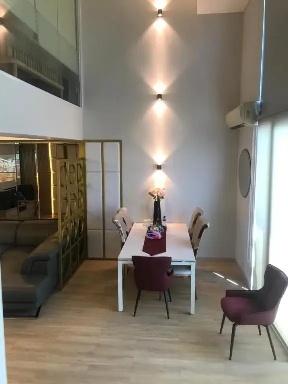 Ruby 5-Star Loft Private Hotel