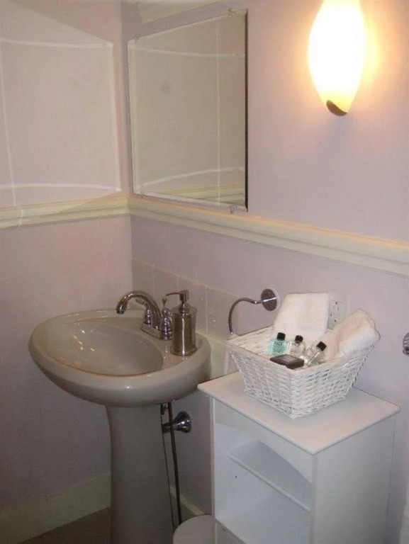 The Kingswood Bed & Breakfast
