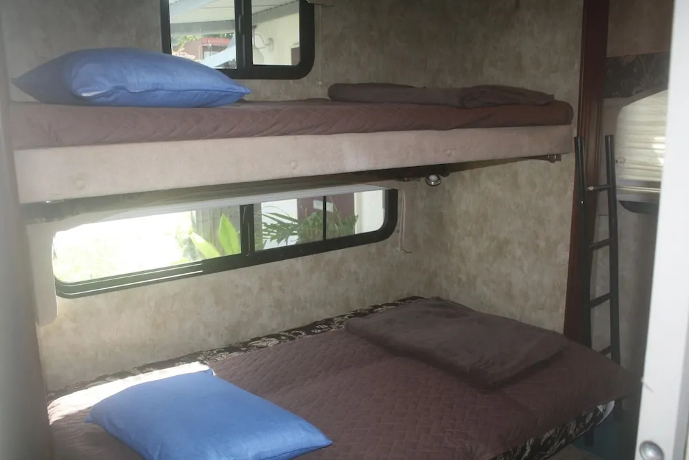 Cottage Blue Kabira