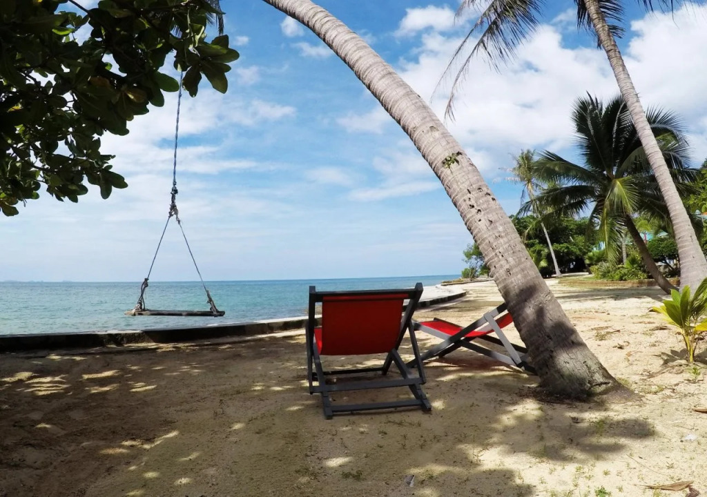 Dolphin Bay Beach Resort