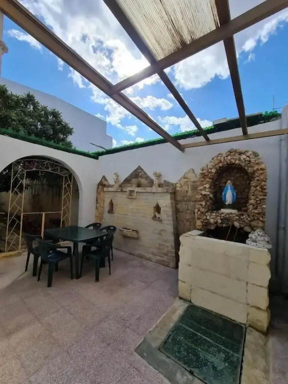 EEM student Guest House - shared rooms
