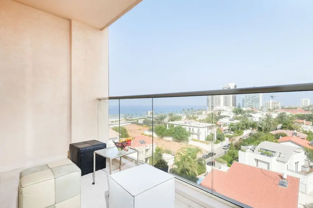Herzliya Seaside Charming Home by Sea N' Rent