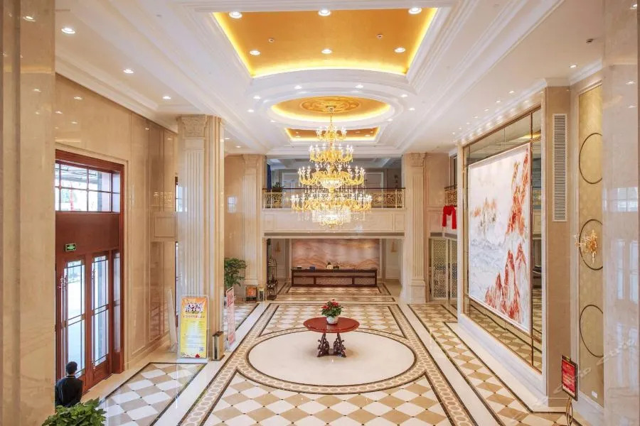 Vienna Hotel (Kevin International Branch, Yingchun West Road, Taizhou)