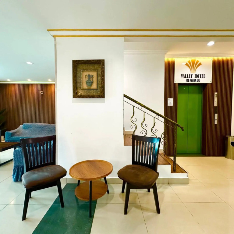 VALLEY HOTEL