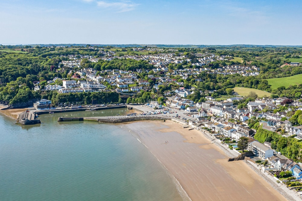 3 Monkstone Court - Close to Village and Beach