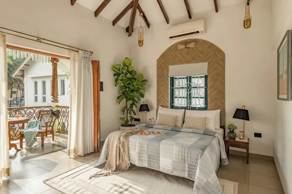 Sanctuary by RÊVE Escapes - Premium 3 BHK Villa with Private Pool Near Morjim Beach