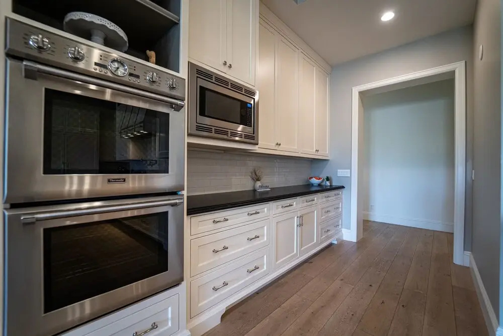 104th Mesa 5 Bedroom Home by RedAwning