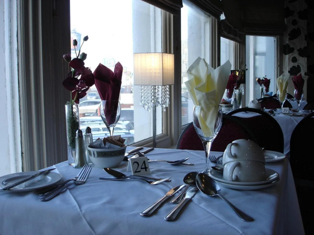 Parisienne Hotel