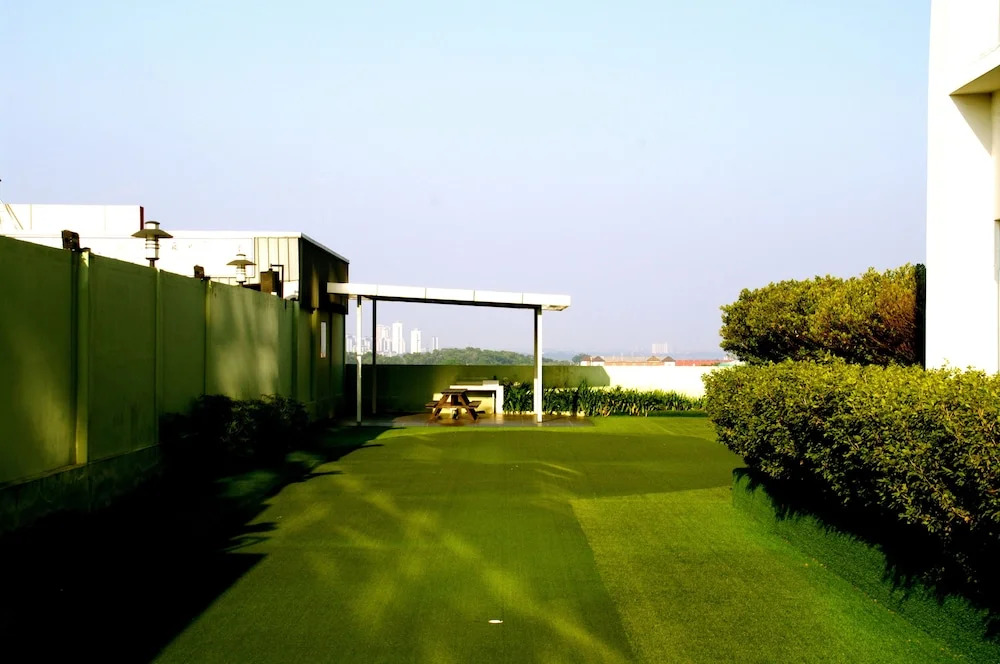 D'Esplanade City View Apartment
