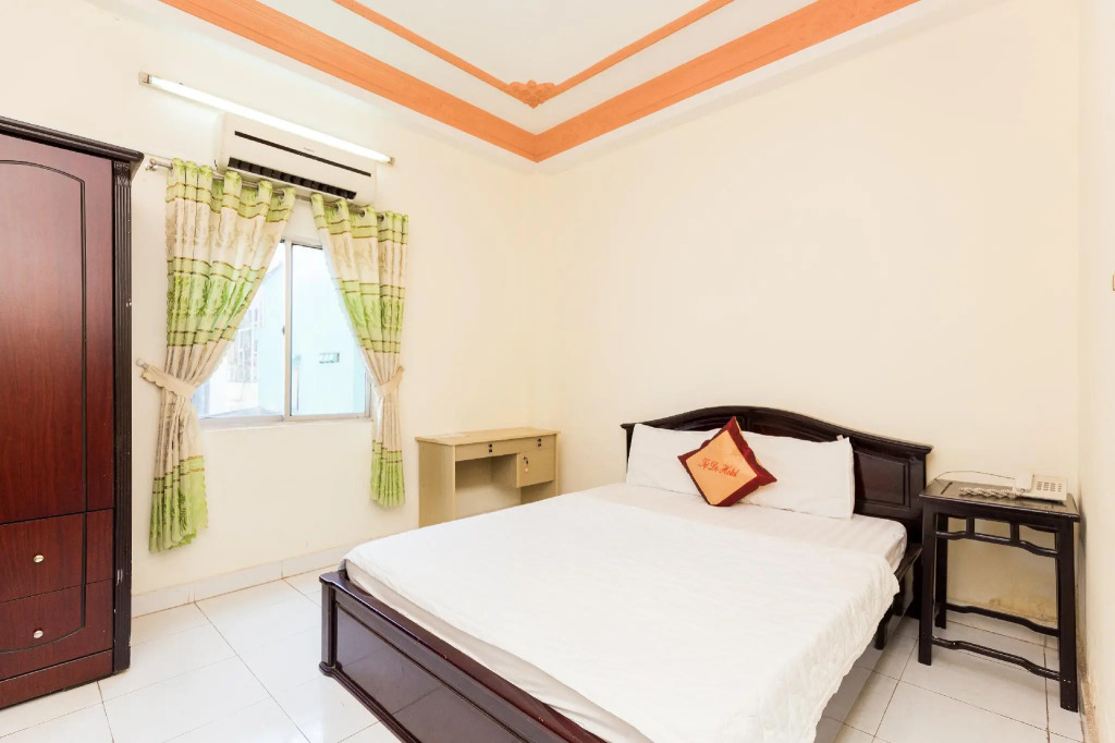 Freedom Hotel