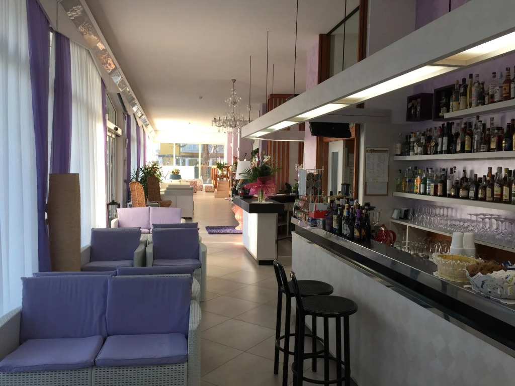 Hotel Sahara
