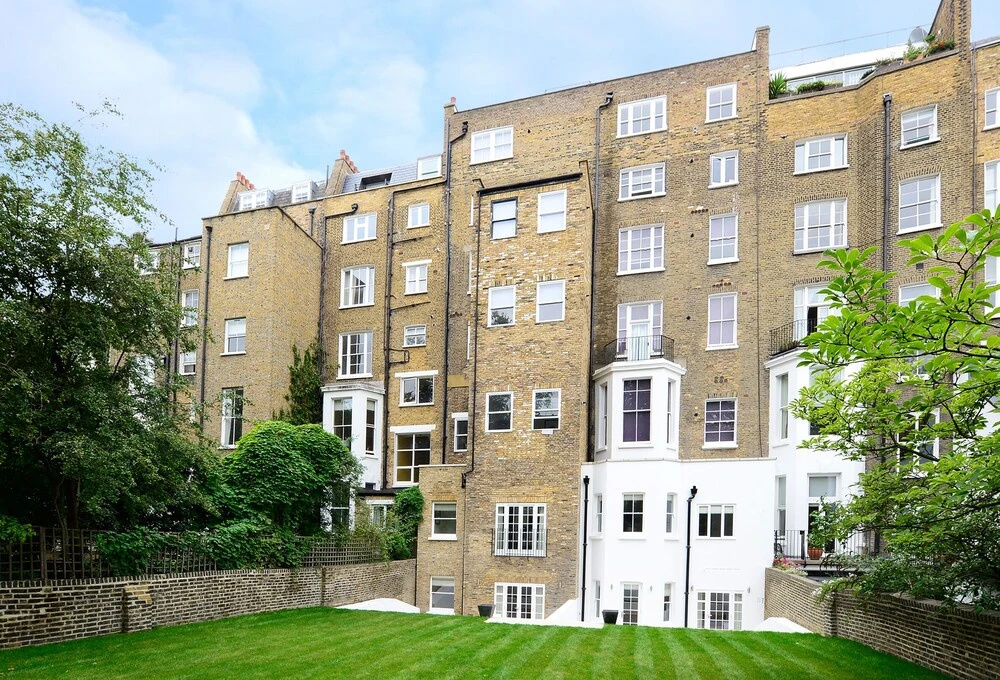 Somerset Court Apartments