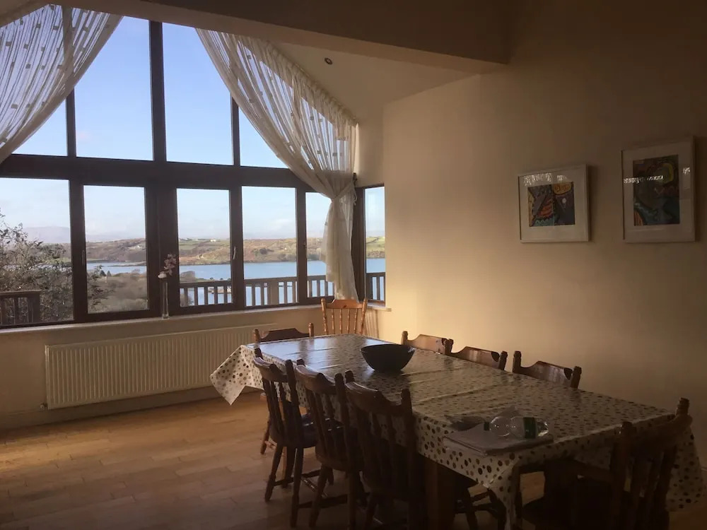 Baltimore - Beautiful Home With Spectacular View