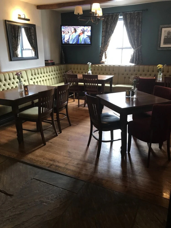 Feildens Arms Hotel
