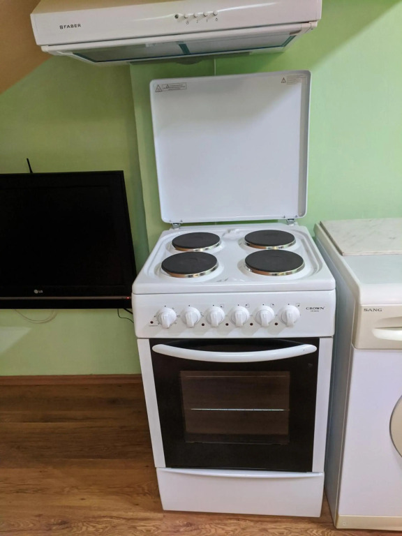 Midtown Place Apartment Loft таванска стая с баня DORIS 2