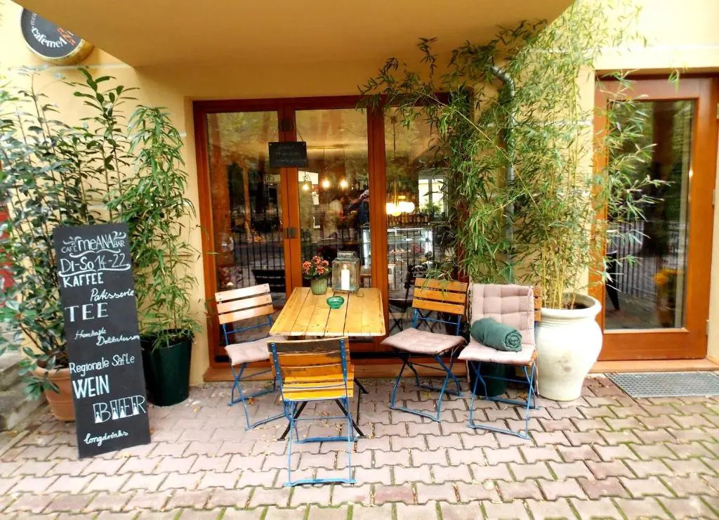 Beautiful And Cozy Remise for Up To 6 Guests