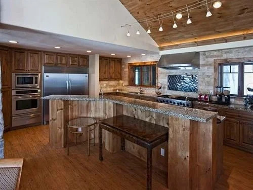 North Tahoe Lodge