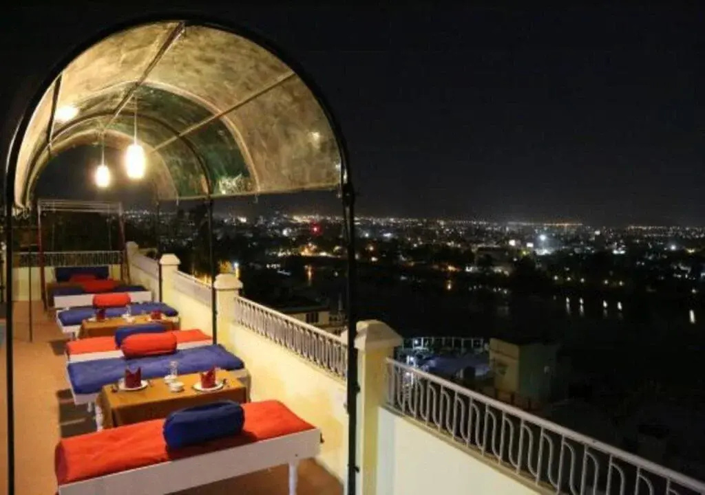 Hotel Ambavgarh Palace
