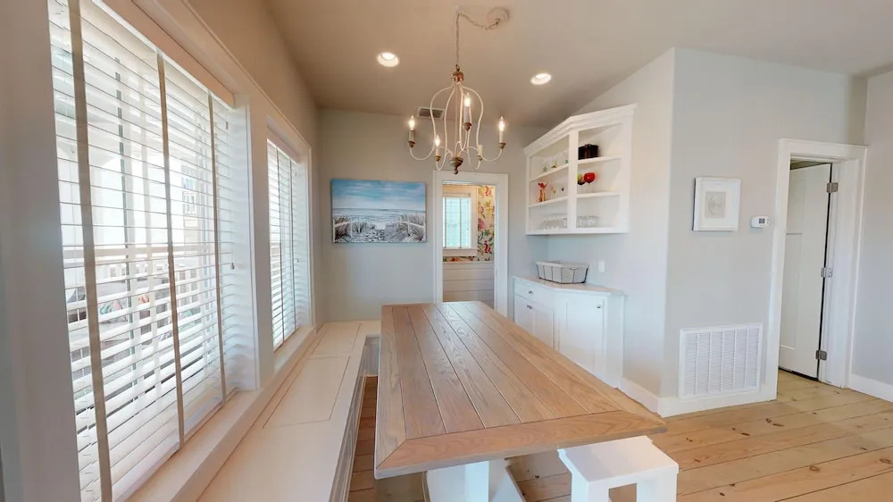 112 Eleventh St 4 Bedroom Home