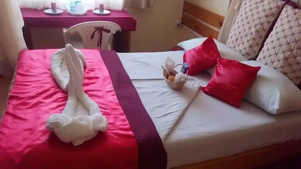 Golden Palm Breeze Hotel