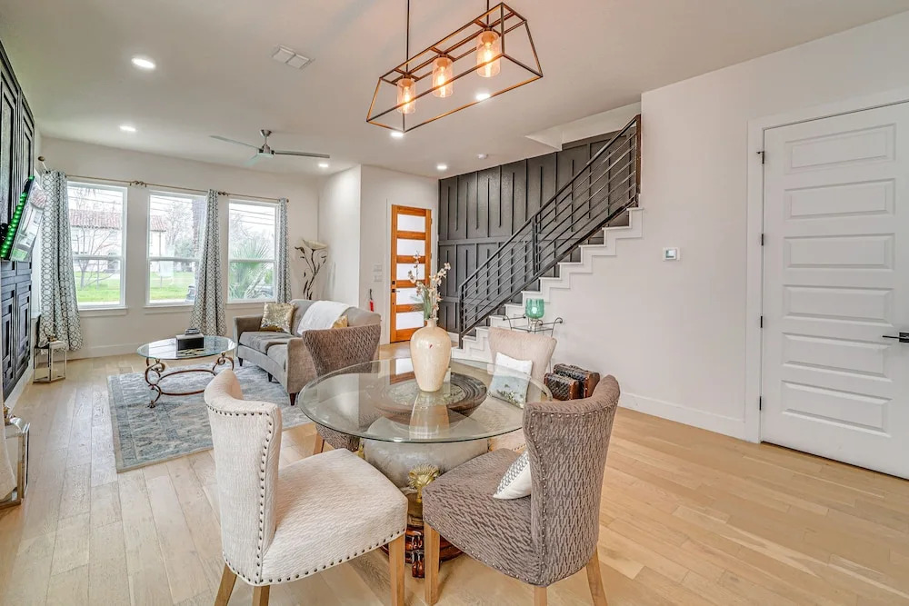 Upscale San Antonio Condo w/ Rooftop Patio
