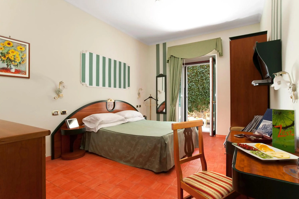 Hotel Prestige