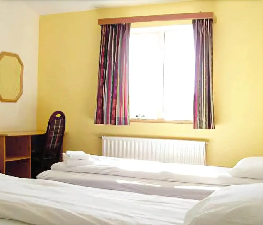 Snjofell Guesthouse