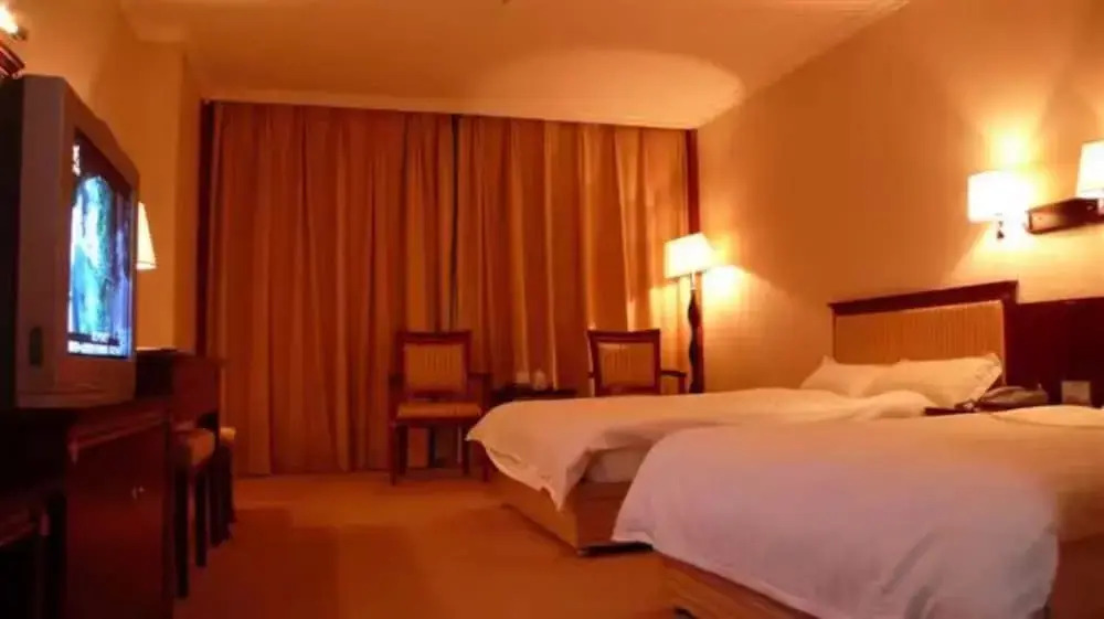 Xining Xibai Hotel