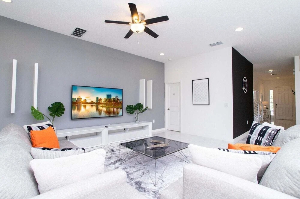 Gorgeous Family Home! Sleeps 28