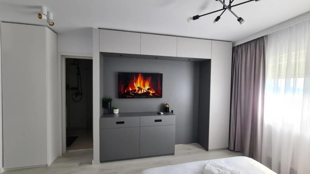 Government Deluxe Studio by Magic Apartments