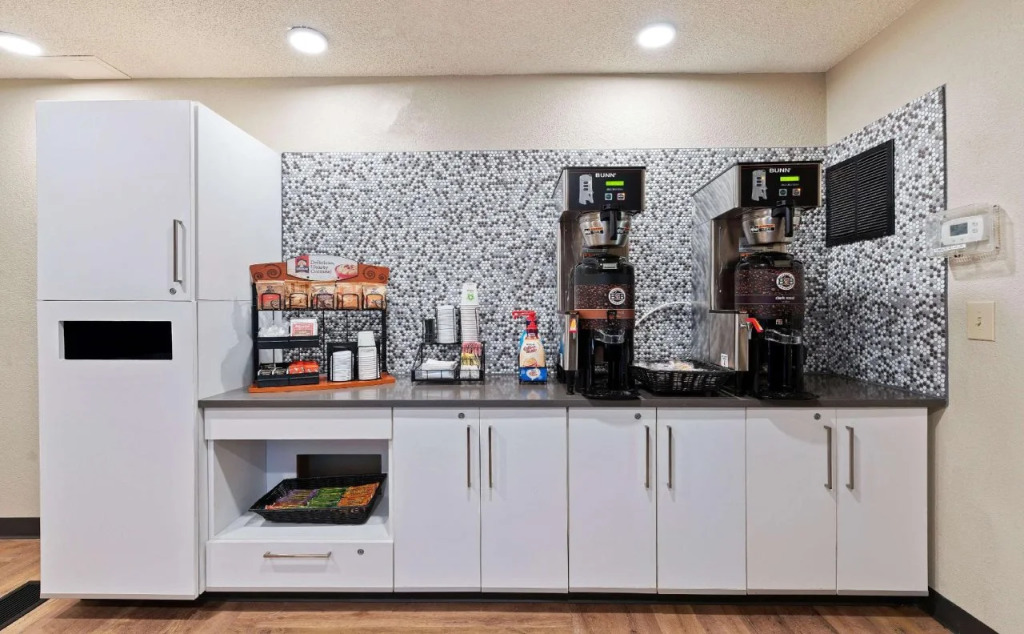 Extended Stay America - Charlotte - University Place - E. McCullough Dr.
