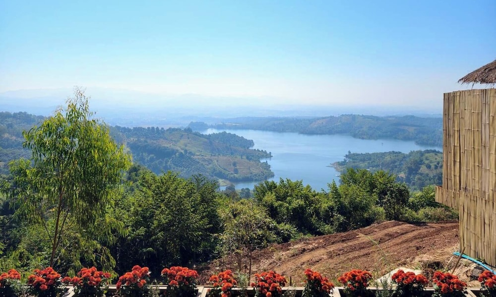 Le Doi Lakeview เลอดอย เลควิว